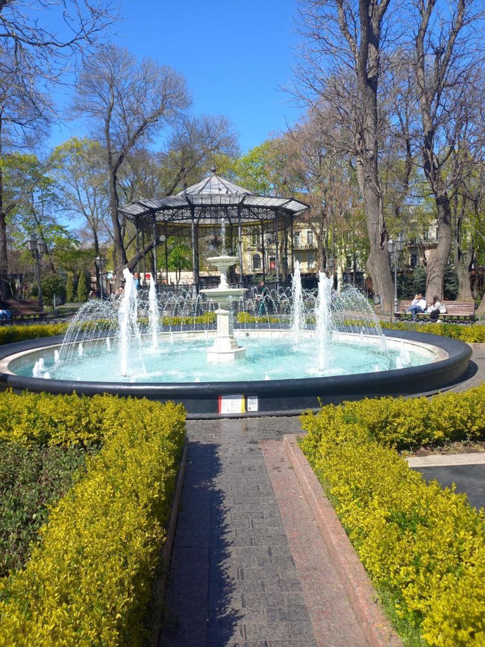 Ваша Квартира: У Самого Дерибаса Odesa Exterior photo